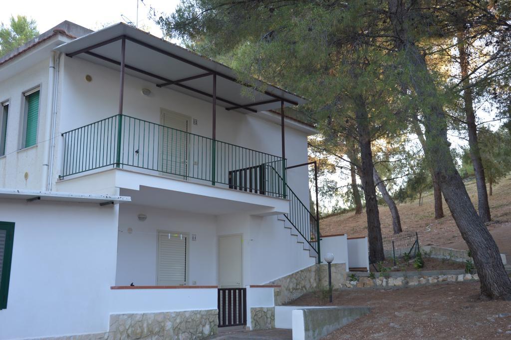 Residence San Luca Vieste Buitenkant foto